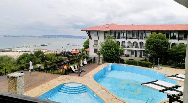 Holiday apartment with terrace, pool & yard | Beach nearby | Pets are welcome — photo 2