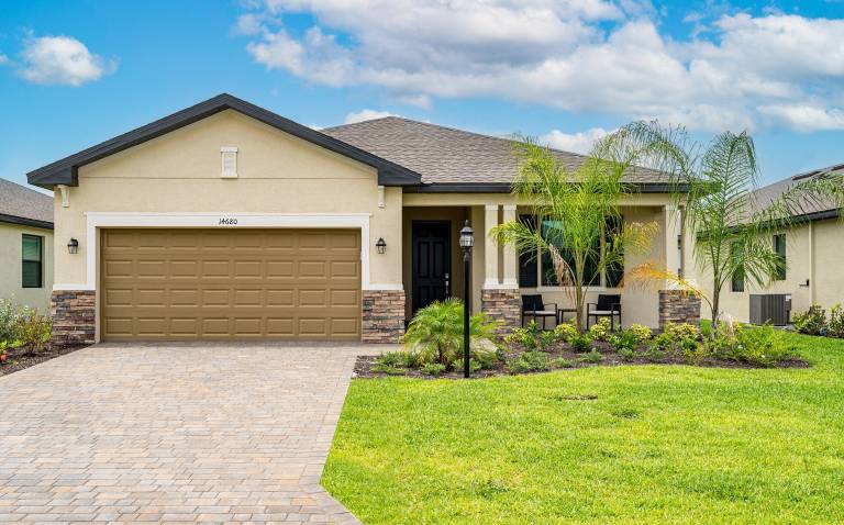 House Lehigh Acres