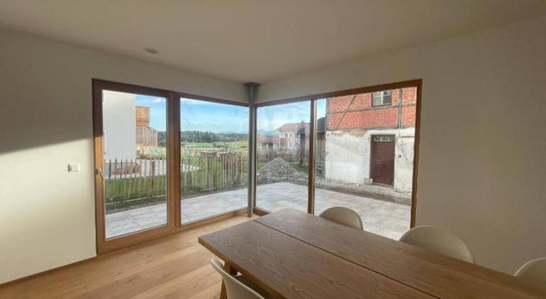 Holiday apartment with yard & patio | Suitable for remote work | Pets allowed — photo 5