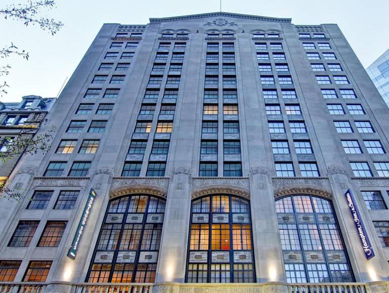 Hampton Inn & Suites Cincinnati-Downtown in Cincinnati, OH