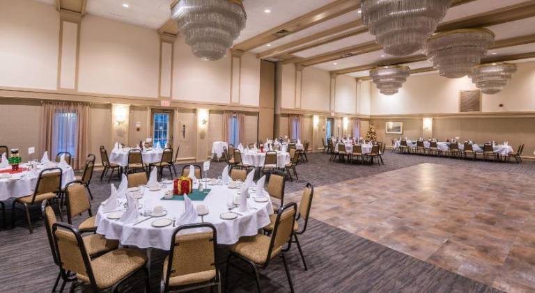 Ramada by Wyndham Thunder Bay Airlane Hotel — photo 4