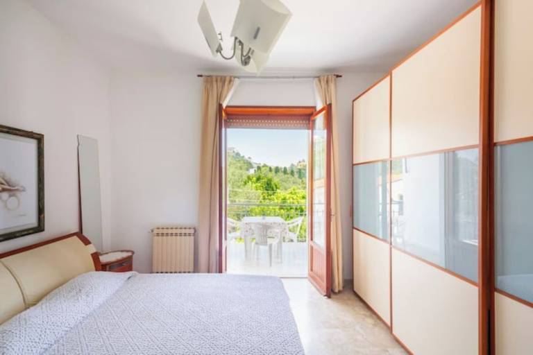 Villa  Scauri