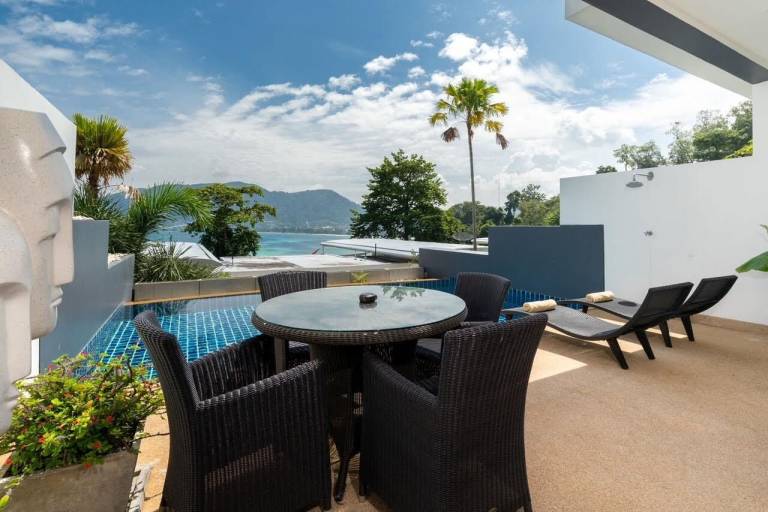 Villa  Patong Beach