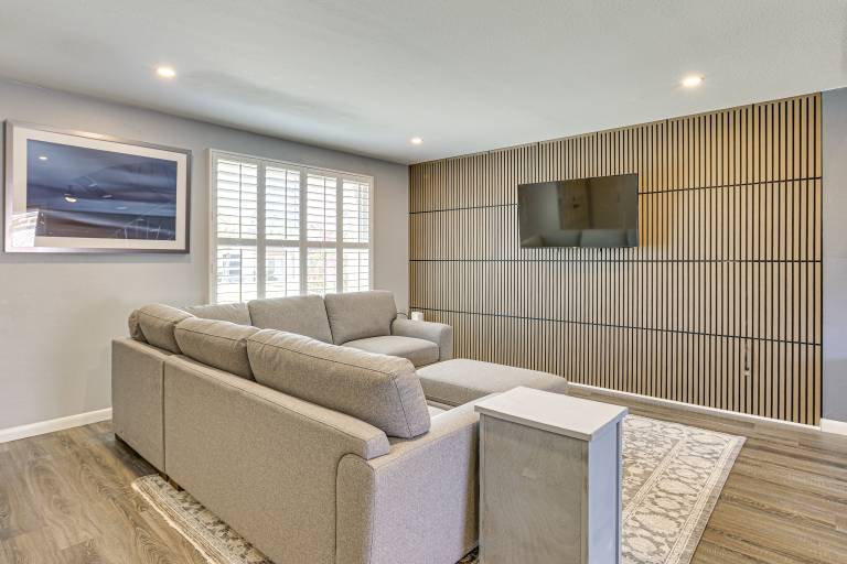 3 Mi to Scottsdale Stadium Retreat w Pool Access