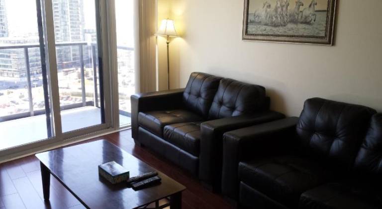 2 BEDROOM 2 Bathroom Best Value Prime Location in Missisauga — photo 2