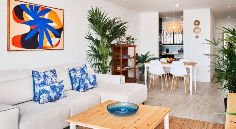Rental apartment with patio & pool | Close to the beach | Pet-friendly — photo 5