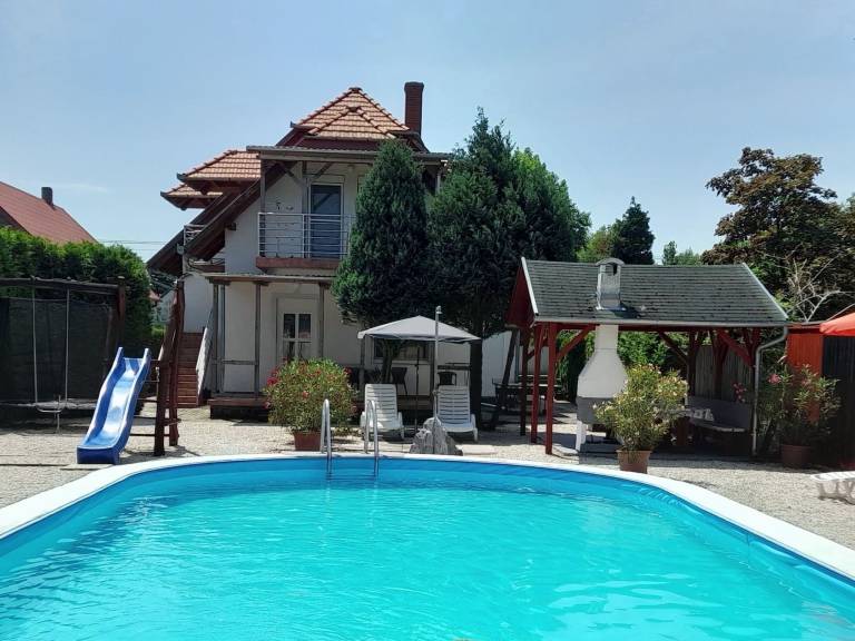 Ferienwohnung  Balatonmáriafürdő