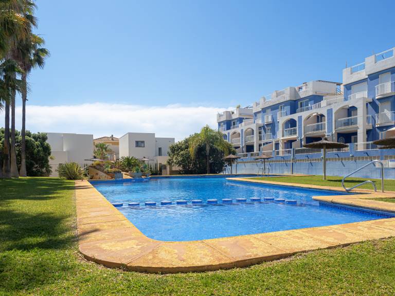 Apartment 'Precioso Playa Oliva' with Private Pool, Wi-Fi and Air Conditioning — photo 2