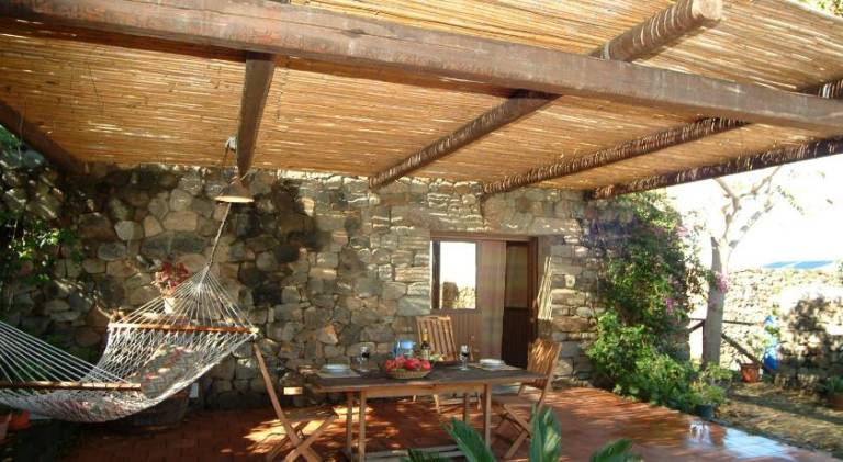 Rental apartment with pool — photo 2