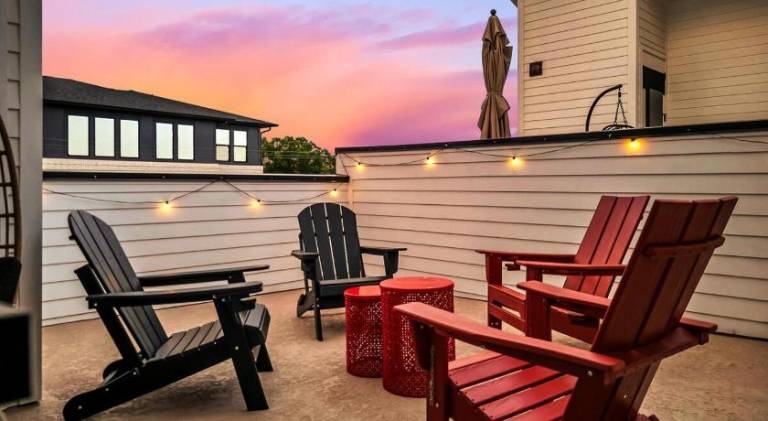 Dallas Downtown Rooftop Retreat with Games and Garage — photo 5