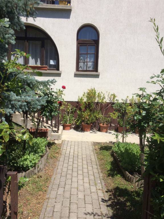 Rental apartment with barbeque & garden — photo 5