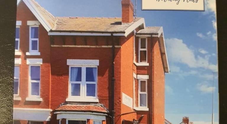 Holiday apartment with garden in Blackpool