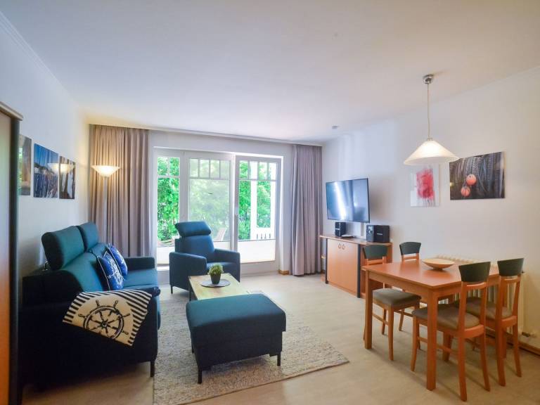 Komfort Ferienwohnung mit 1 Schlafzimmer und Terrasse im Erdgeschoss in Binz