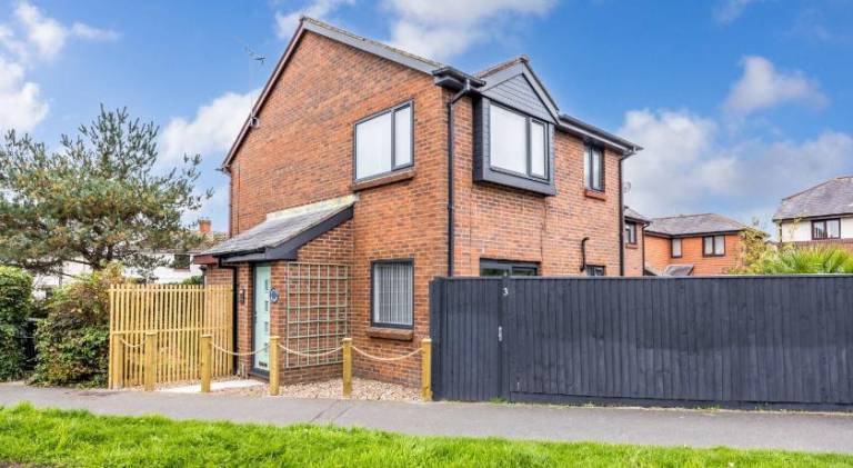 Pleasant vacation home | Beach nearby | Dogs allowed in Poole
