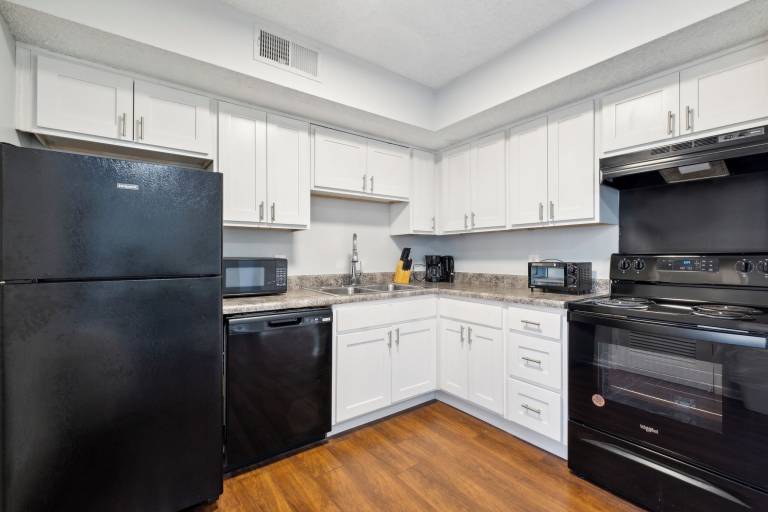 Apartment  Fair Oaks