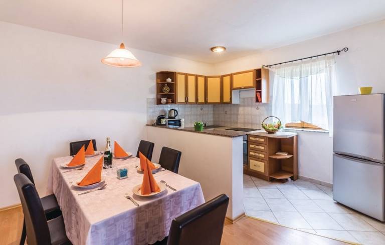 Apartment with garden, BBQ & terrace — photo 3