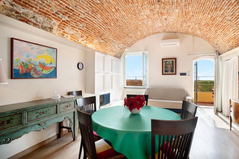 Apartment | Sea view in Diano Marina