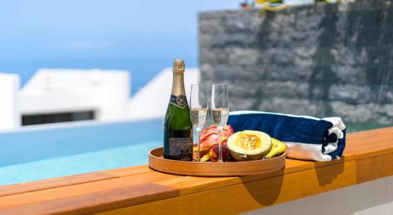 Fully equipped ample apartment with private pool & terrace | Dogs allowed in Santa Cruz de Tenerife