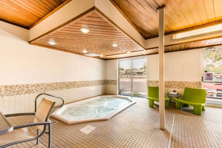 Quality Inn & Suites University Fort Collins — photo 5