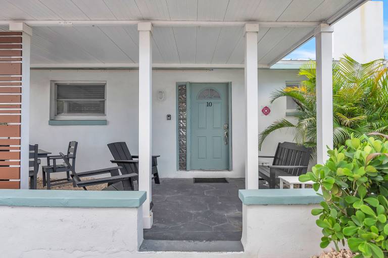 The Bungalows 10 — photo 2