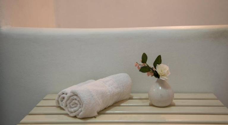 Nice villa with yard & patio | Close to the beach | Pets allowed in Tinos