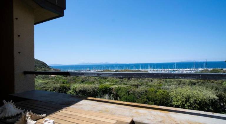 Rental apartment with terrace in Castiglione della Pescaia