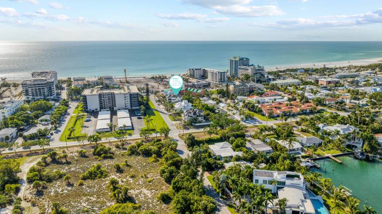 Shore is Something 5000sqft, Walk to Lido Beach, Bike to St Armand Circle — photo 5