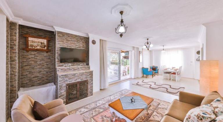 Fully equipped villa with private pool, terrace & grill | Good for workation | Dogs allowed — photo 2