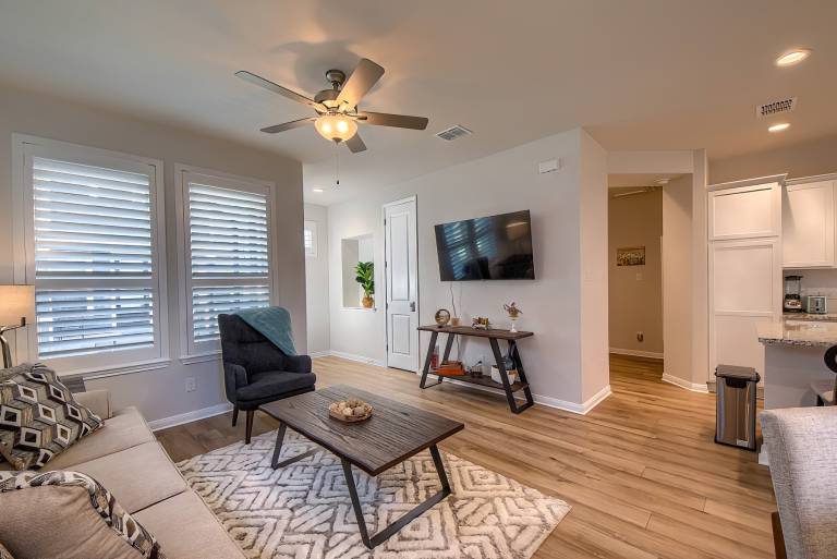 Children-friendly lovely vacation home with yard | Pet-friendly — photo 3