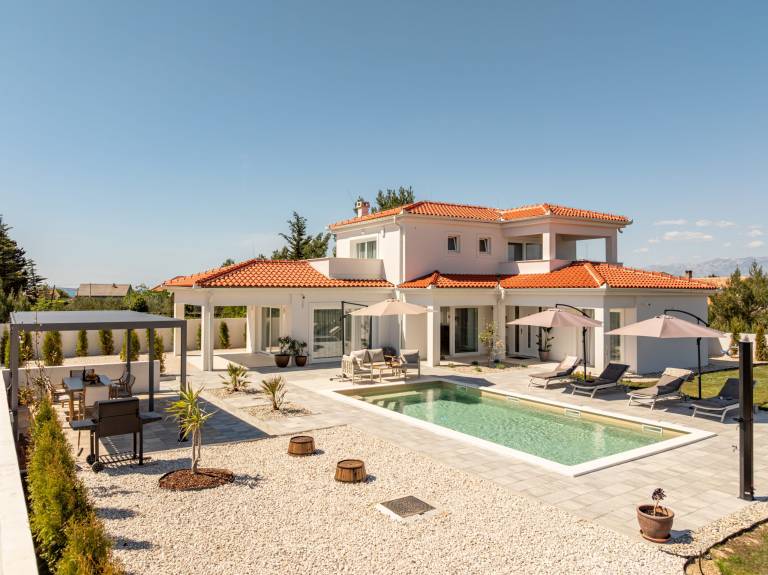 Villa  Nin