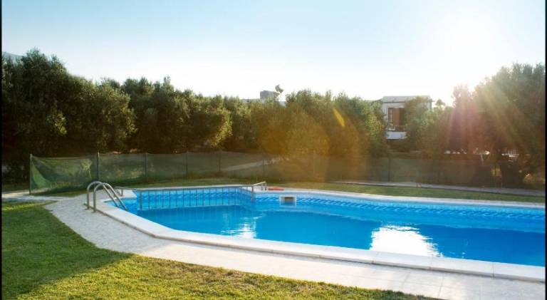 Holiday apartment with garden, terrace & pool — photo 4