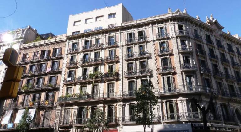 Nice holiday apartment | Close to Casa Milà | Pets are welcome — photo 2