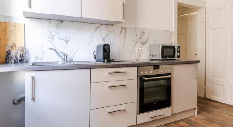 Rental apartment with 2 rooms for 5 persons — photo 4