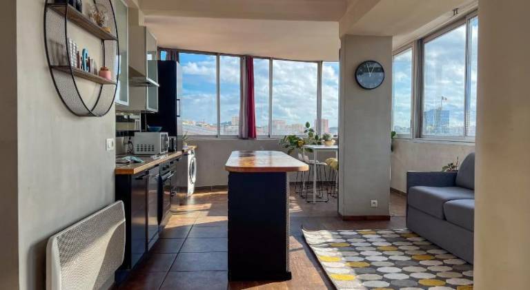 Rental apartment with terrace in La Valette-du-Var