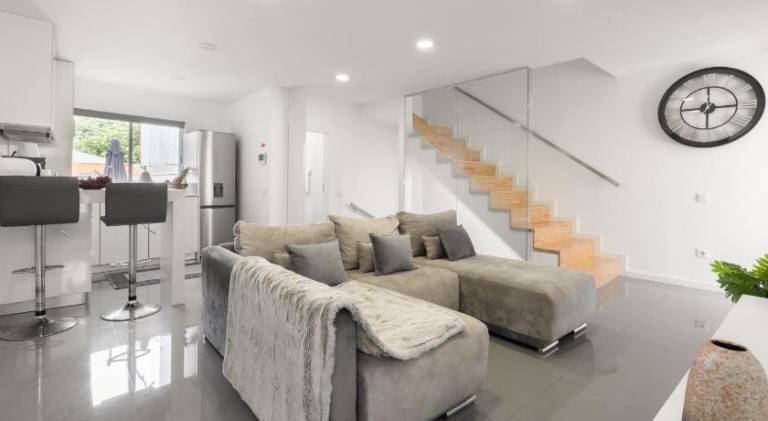 Host Wise - Spacious Noble Apartaments Ace Location in Porto