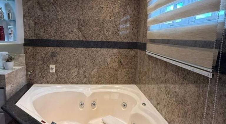 House with jacuzzi | Pets allowed — photo 4