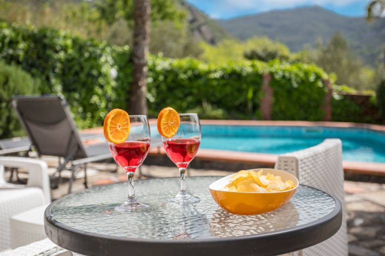 Villa with terrace, pool & BBQ | Mountain view | Perfect for remote work — photo 2