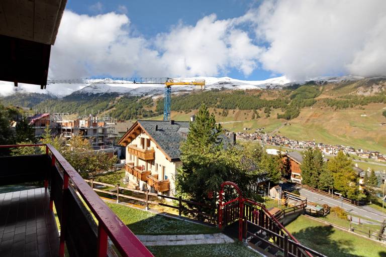 Apartment Residence Attila Panorama with Mountain View, Balcony & Wi-Fi — photo 2