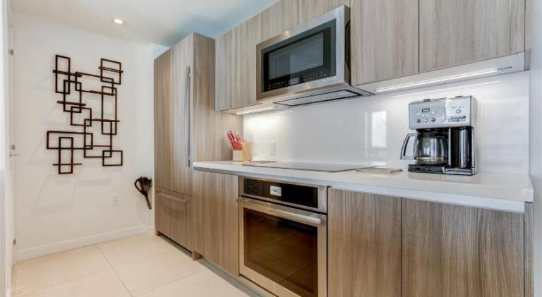 Vacation home with pool in Fort Lauderdale, FL