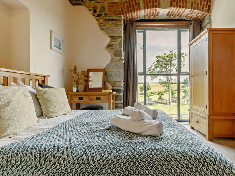 Fully equipped lovely cottage with barbecue, yard & patio | Pets allowed — photo 5