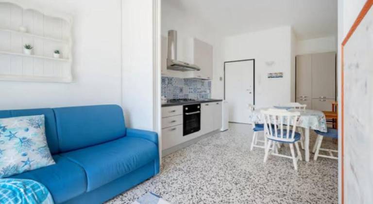 Apartment with 1 room for 6 persons — photo 2
