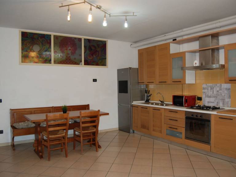 Holiday apartment with yard & patio — photo 5