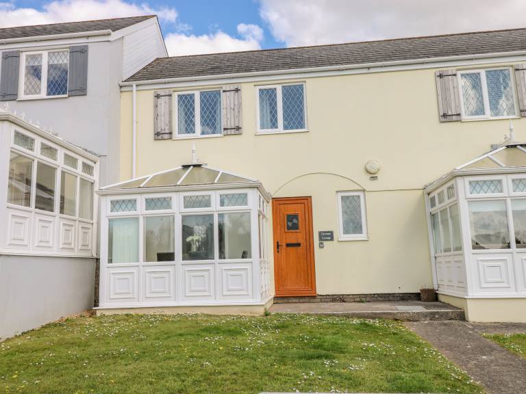Family-friendly nice cottage with pool, yard & terrace | Dogs allowed — photo 2