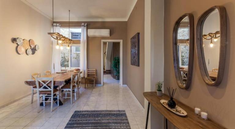 Vacation home with yard, patio & barbecue | Suitable for remote work in Heraklion
