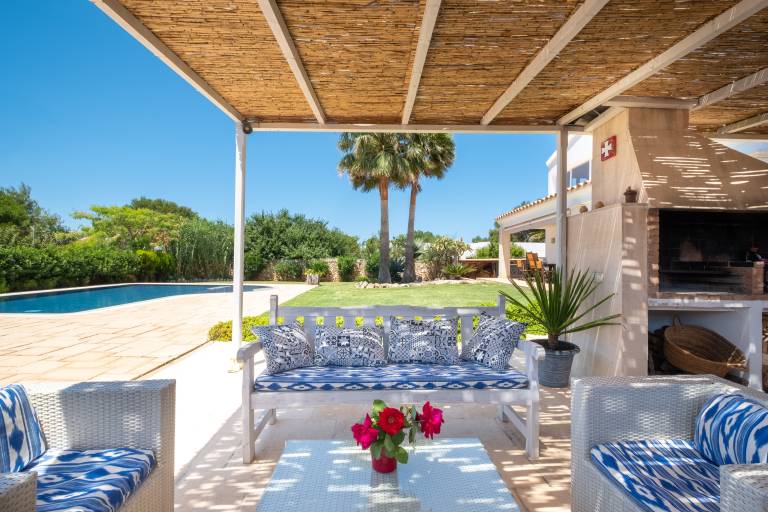 Fully equipped pleasant chalet with private pool, terrace & BBQ | Garden view | Pet-friendly — photo 4