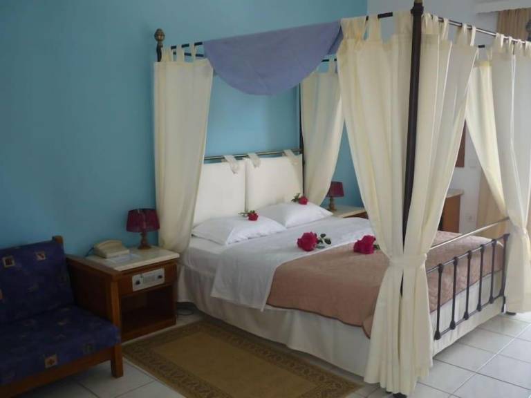 Hotel Oasis — photo 2