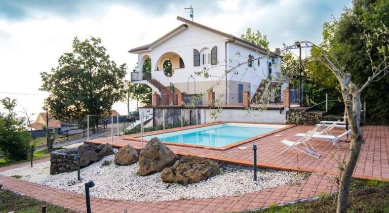 Villa with pool — photo 3
