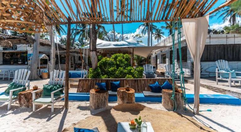 B4 Beach Club — photo 5