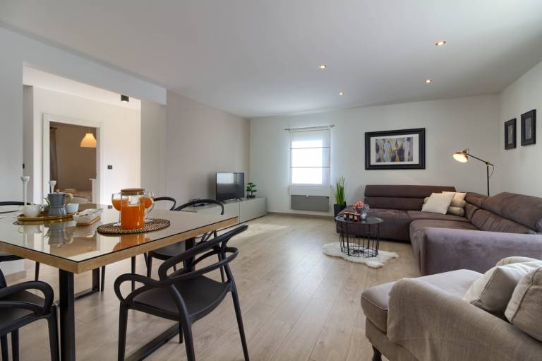 Fully equipped villa with barbeque, pool & patio | Pets allowed — photo 4