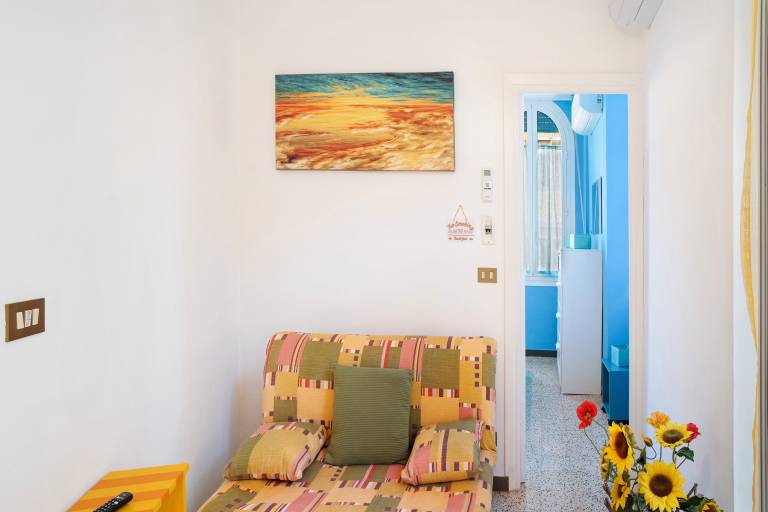 Apartment 'Casa Vacanza Teresita' with Private Terrace, Wi-Fi and Air Conditioning — photo 5
